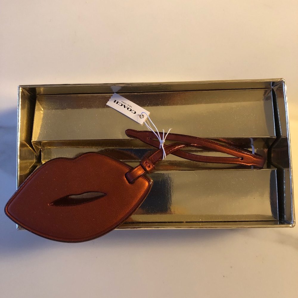 COACH luggage tag